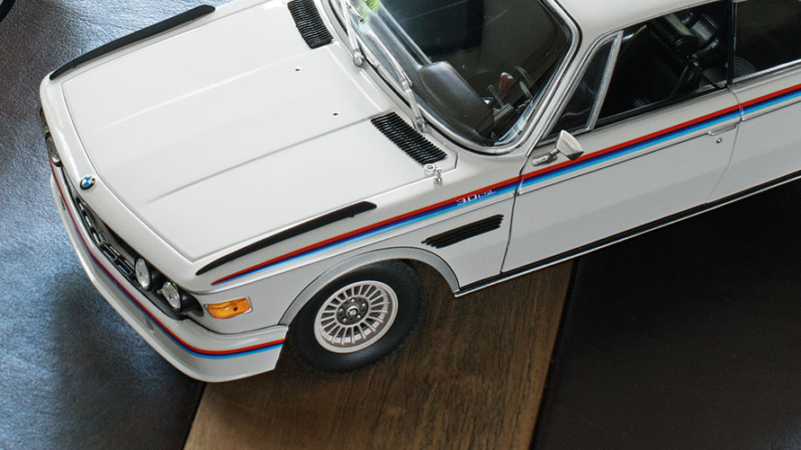 Heritage Miniatur BMW 3.0 CSL (1971). Heritage Miniatur BMW 3.0 CSL (1971).